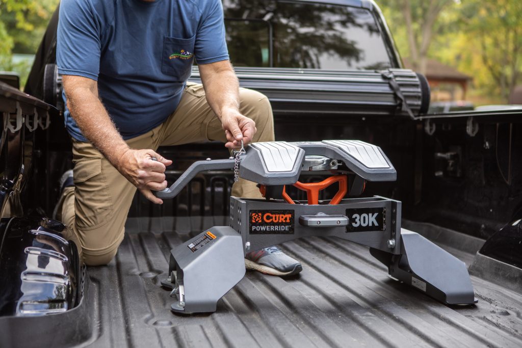 Top Features of the B&W Fifth Wheel Hitch That Make It Stand Out